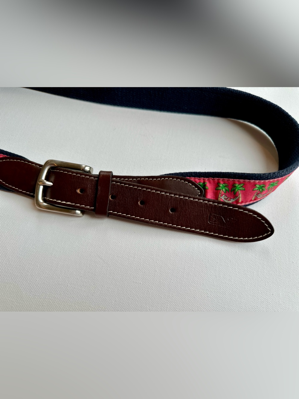Vineyard Vines Men's Navy and Pink Mai Tai Santa Christmas Belt size 36 - Picture 6 of 9
